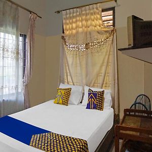 Spot On 92340 Lida Hotel